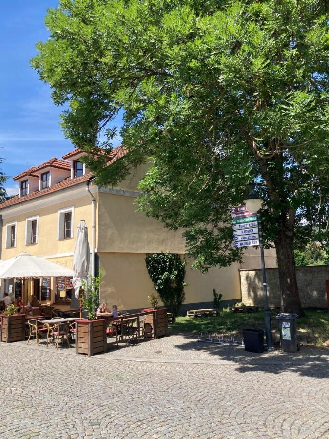 Apartman Na Ostrove Beroun Beroun  Εξωτερικό φωτογραφία